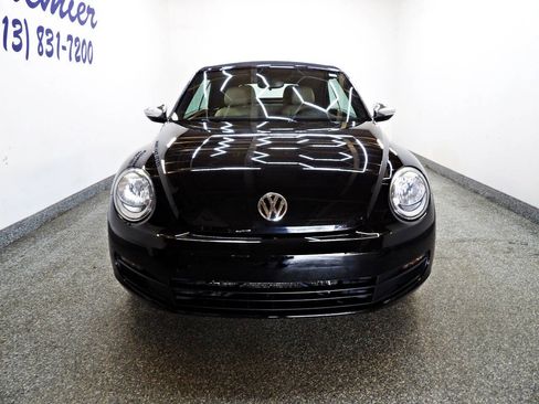 Used 2013 Volkswagen Beetle 2.5 FWD image 2
