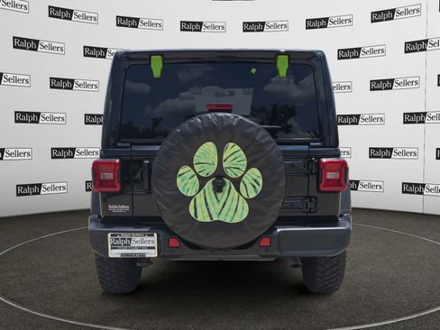 Used 2023 Jeep Wrangler Unlimited Sport AWD/4WD image 5