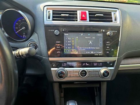 Used 2016 Subaru Outback 3.6R Limited image 15