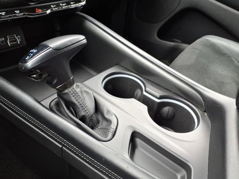 Used 2022 Dodge Durango GT image 25