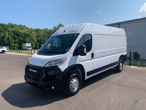 Used 2025 RAM ProMaster 3500 w/ Convenience Group FWD image 7