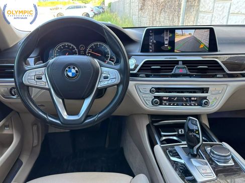 Used 2016 BMW 740i w/ Executive Package 2 RWD image 22