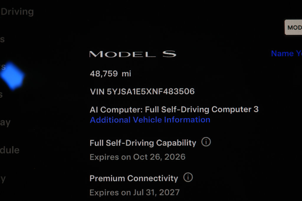 Used 2022 Tesla Model S AWD/4WD image 40