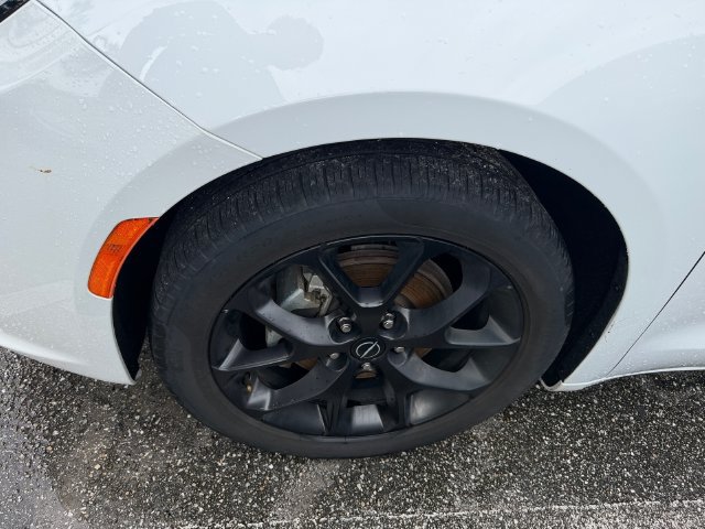 Used 2026 Chrysler Pacifica Limited w/ S Appearance Package FWD image 5