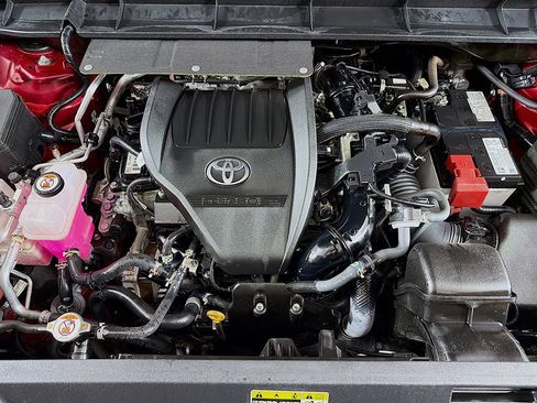 Used 2023 Toyota Highlander XLE AWD/4WD image 20