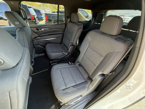 New 2026 Chevrolet Traverse LT image 27