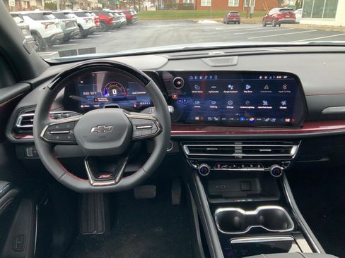 New 2026 Chevrolet Traverse RS image 18