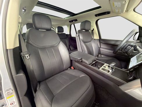 Certified 2023 Land Rover Range Rover SE AWD/4WD image 26