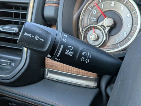 Used 2019 RAM 1500 Limited AWD/4WD image 24