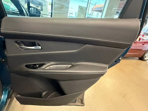 Used 2025 Nissan Murano SL w/ Cargo Package AWD/4WD image 32