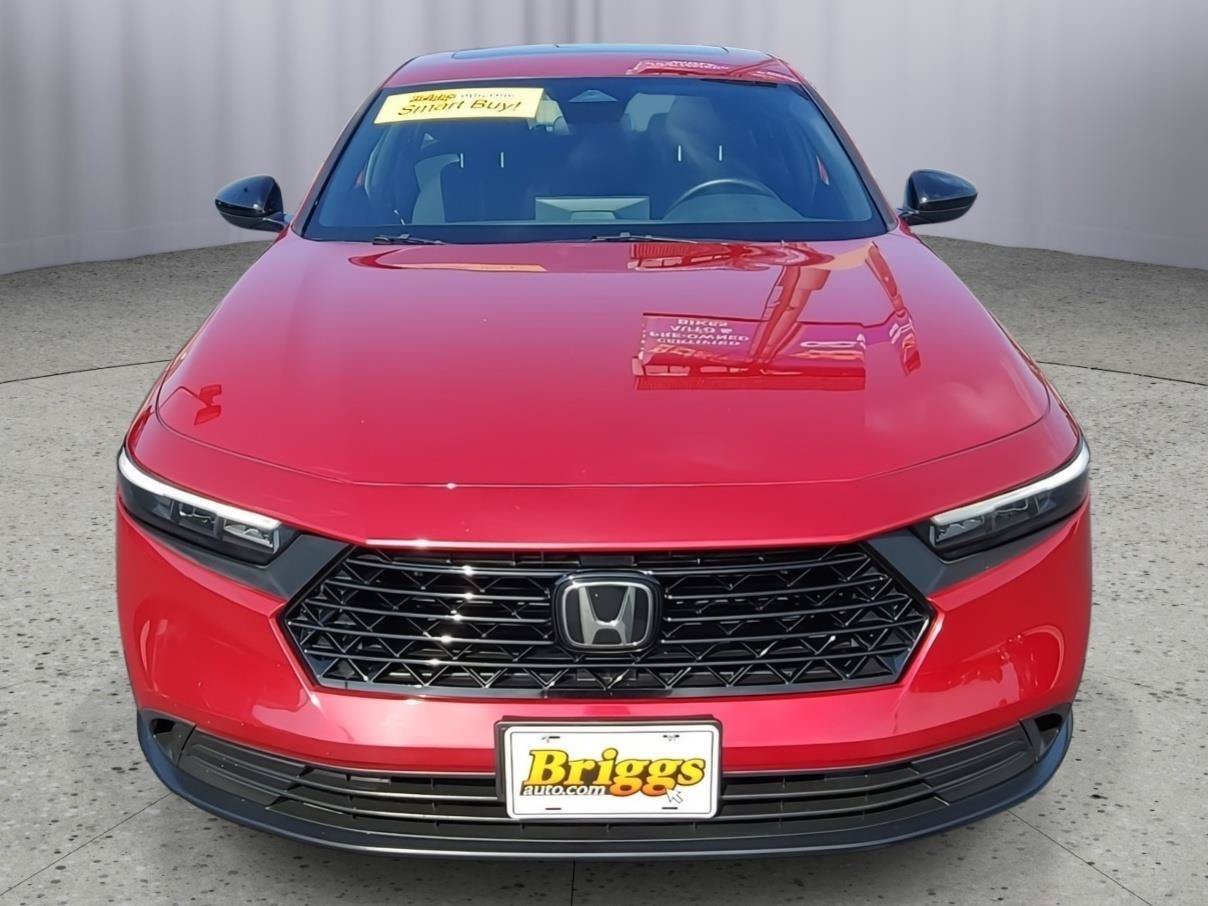Used 2023 Honda Accord Sport image 2