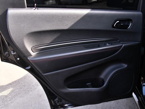 Used 2023 Dodge Durango R/T image 40