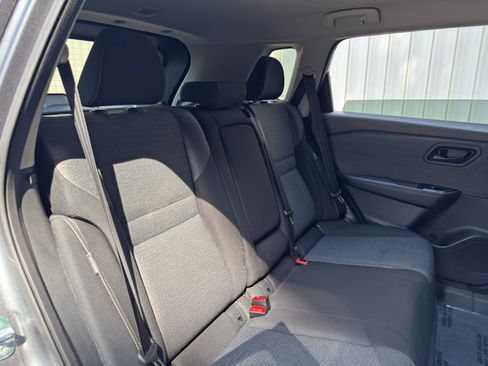 Used 2022 Nissan Rogue S FWD image 30