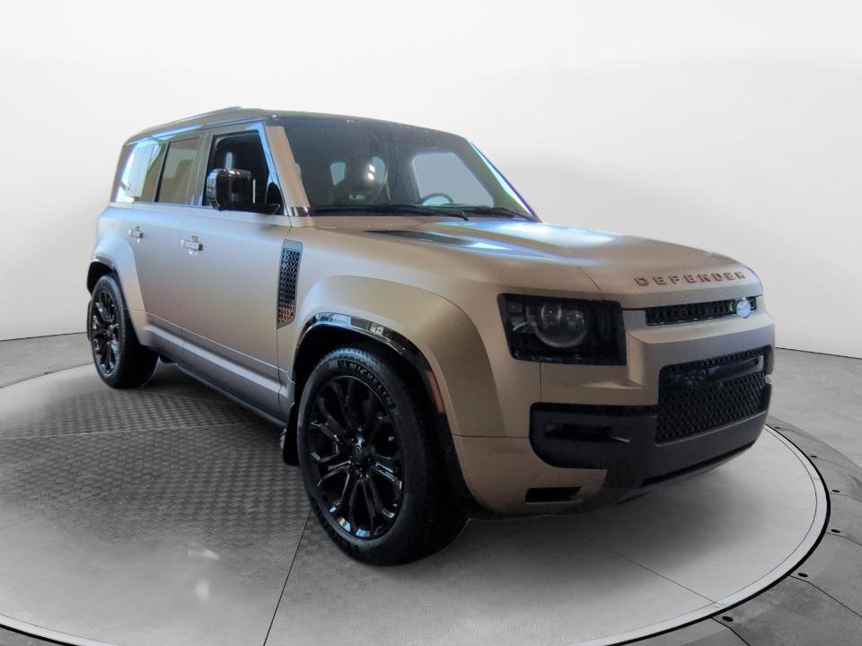 New 2026 Land Rover Defender 110 AWD/4WD image 3