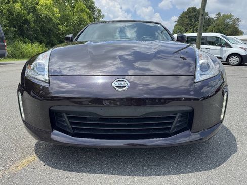 Used 2015 Nissan 370Z Touring RWD image 11