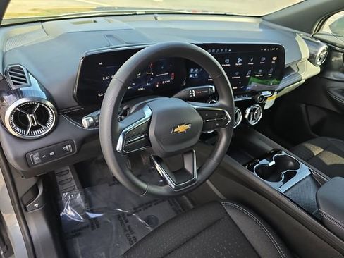 New 2025 Chevrolet Blazer EV LT image 18