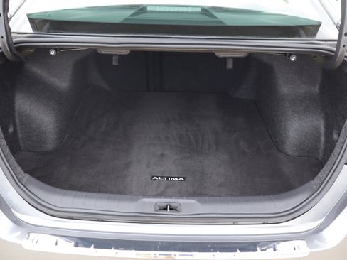 Used 2023 Nissan Altima 2.5 SL FWD image 27