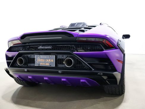 Used 2024 Lamborghini Huracan Sterrato image 59