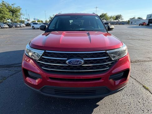 Used 2022 Ford Explorer XLT w/ Class IV Trailer Tow Package AWD/4WD image 4