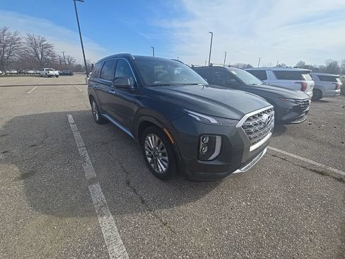 Used 2020 Hyundai Palisade Limited AWD/4WD image 2
