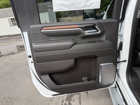 New 2026 GMC Sierra 2500 Denali AWD/4WD image 18