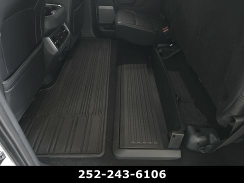 Used 2024 Ford F350 Lariat w/ Lariat Ultimate Package AWD/4WD image 37