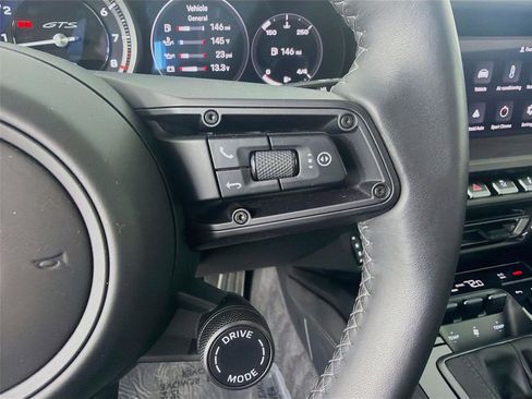 Certified 2023 Porsche 911 50th Anniversary Edition image 17