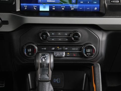 Used 2023 Ford Bronco Badlands AWD/4WD image 19