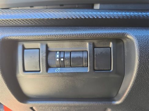 Used 2024 Subaru Crosstrek 2.0i Premium image 27