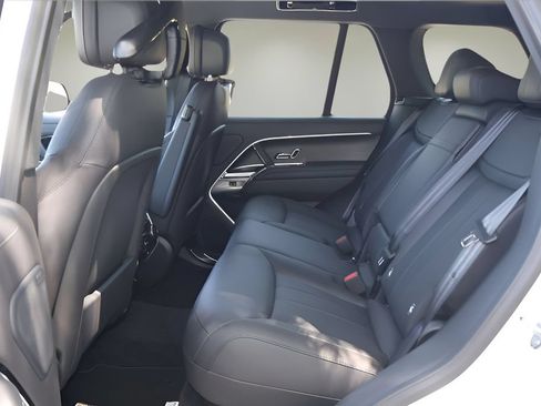 New 2026 Land Rover Range Rover SE AWD/4WD image 12