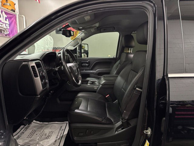 Used 2014 GMC Sierra 1500 SLT w/ All-Terrain Package AWD/4WD image 10