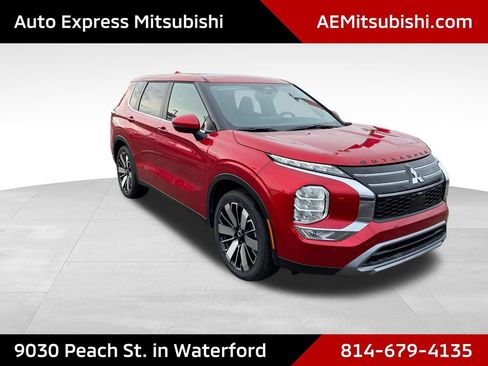 New 2026 Mitsubishi Outlander SE image 1