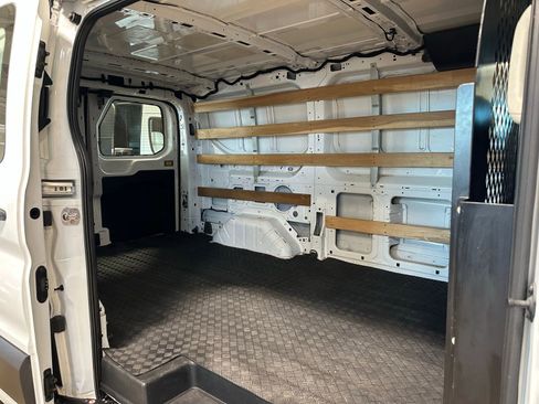Used 2024 Ford Transit 250 Low Roof w/ Exterior Upgrade Package RWD image 28