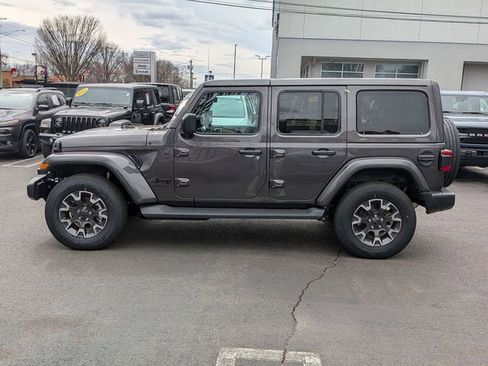 New 2026 Jeep Wrangler Sahara AWD/4WD image 6