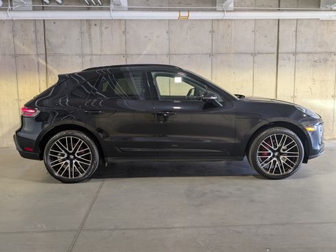 Certified 2022 Porsche Macan S AWD/4WD image 10