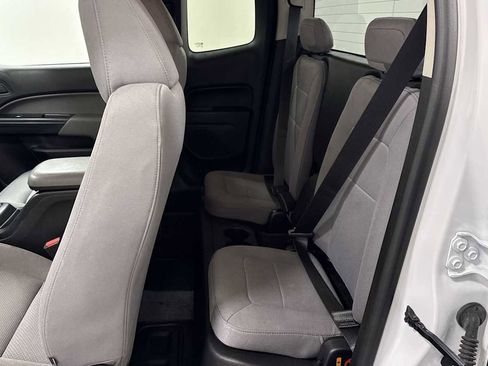 Used 2018 GMC Canyon 2WD Ext Cab 128.3 w/ Convenience Package image 23