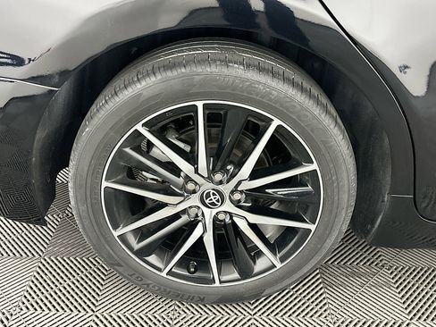 Used 2023 Toyota Camry SE image 11