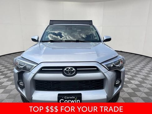 Used 2022 Toyota 4Runner SR5 AWD/4WD image 2