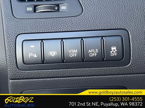 Used 2011 Hyundai Equus Signature image 32