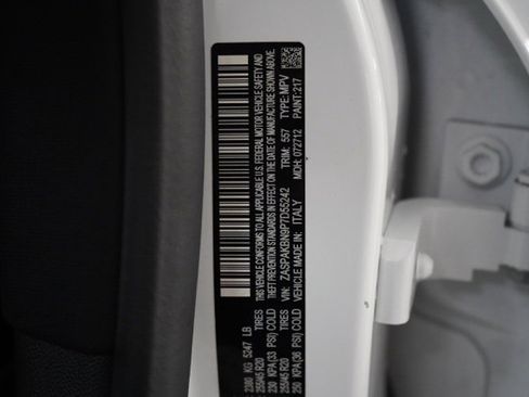 Used 2023 Alfa Romeo Stelvio Veloce image 37