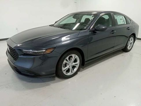 Used 2023 Honda Accord LX image 3
