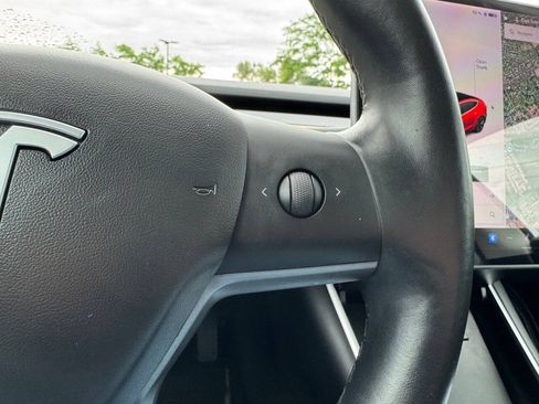 Used 2019 Tesla Model 3 Mid Range RWD image 19