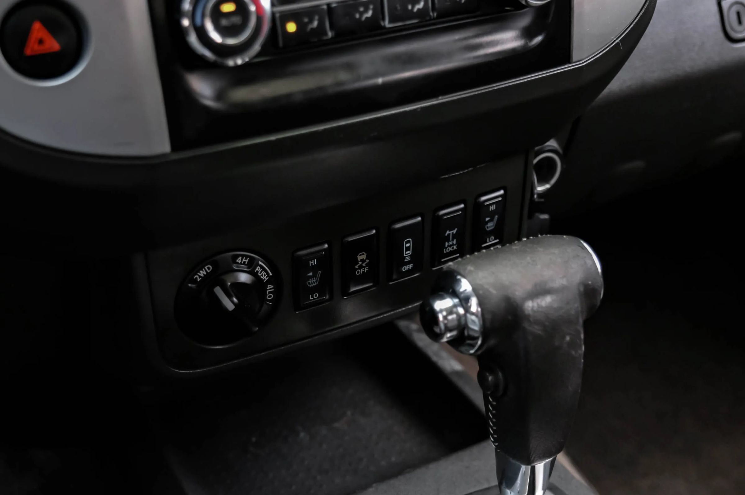 Used 2016 Nissan Frontier PRO-4X w/ Pro-4x Luxury Package AWD/4WD image 28