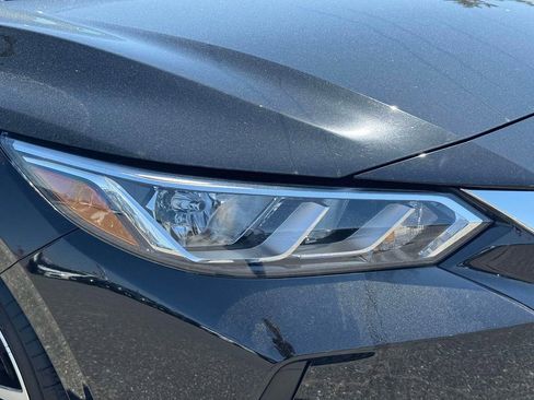 Used 2023 Nissan Sentra SV w/ SV Premium Package FWD image 9