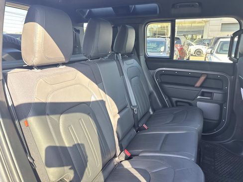 Used 2024 Land Rover Defender 110 X image 9
