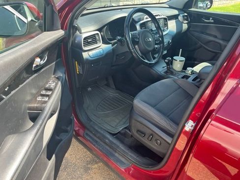 Used 2016 Kia Sorento AWD w/ LX Convenience Package image 5