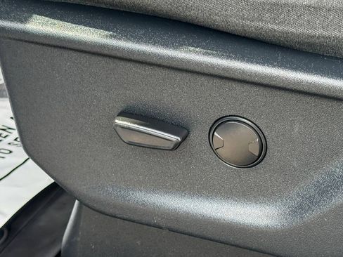 Used 2023 Ford F150 Lightning XLT AWD/4WD image 30