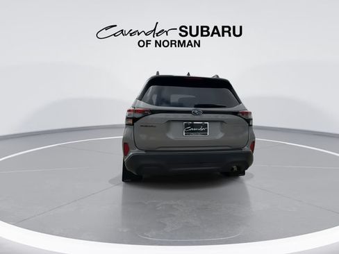 Used 2026 Subaru Forester Premium AWD/4WD image 7