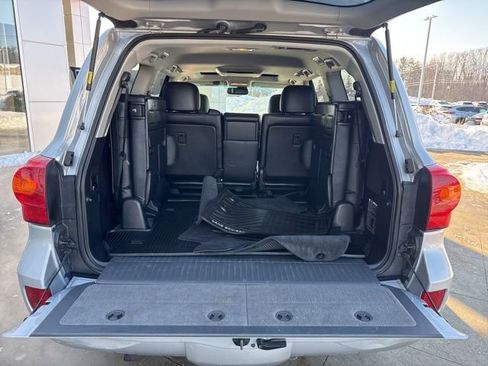 Used 2015 Toyota Land Cruiser w/ Preferred Accessory Package image 32