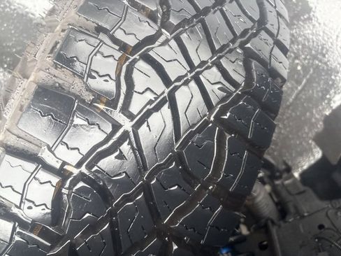 Used 2026 Chevrolet Colorado ZR2 w/ Technology Package image 9